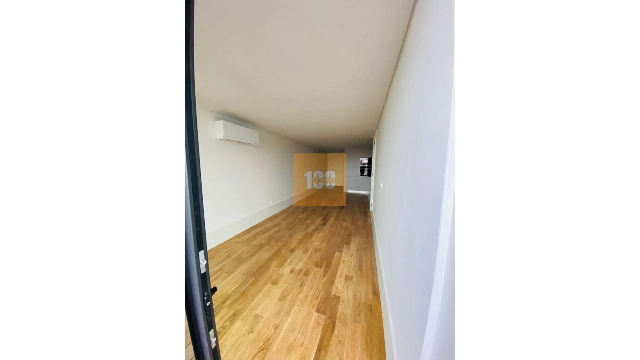 Apartamento T2 para Venda em Cedofeita, Santo Ildefonso, Sé, Miragaia, São Nicolau e Vitória Foto 8