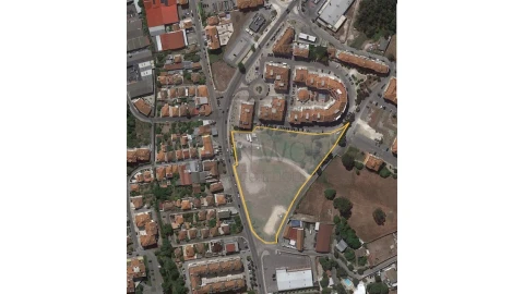 Terreno para Venda em Malveira e São Miguel de Alcainça