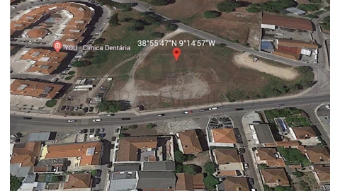 Terreno para Venda em Malveira e São Miguel de Alcainça