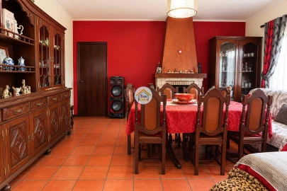 Moradia T5 para Venda em Arazede