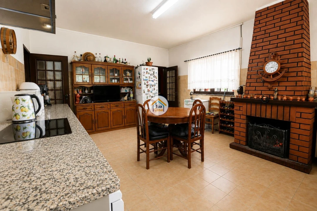 Moradia T5 para Venda em Arazede Foto 12