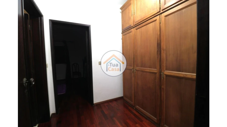 Moradia T5 para Venda em Arazede Foto 12