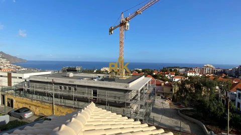 Moradia T3 para Venda em Funchal (São Pedro)