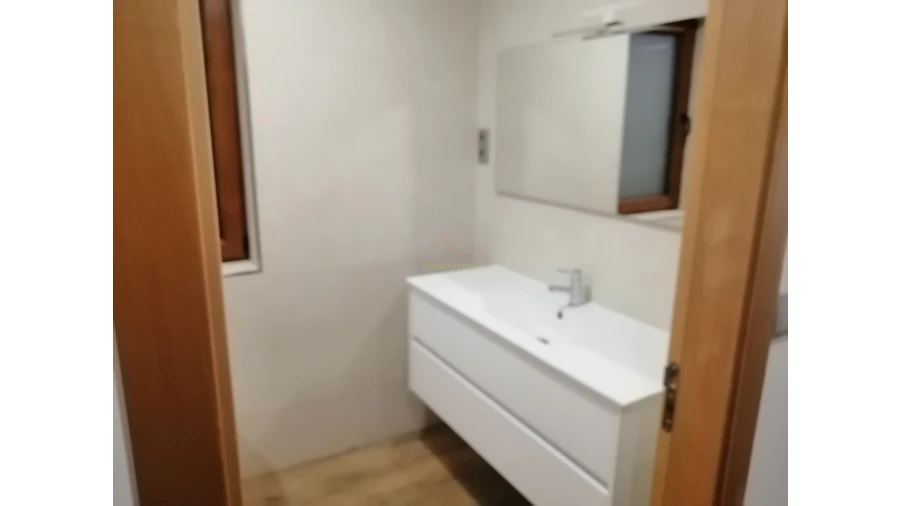 Moradia T4 para Venda em Mazedo e Cortes Foto 6