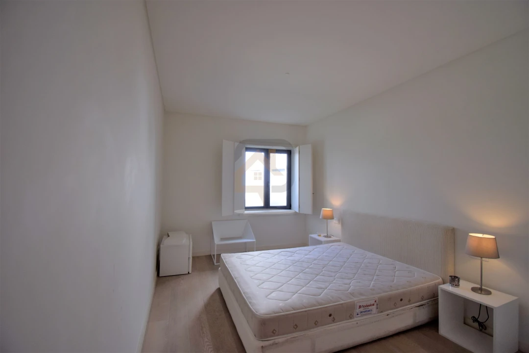 Apartamento T1 para Arrendamento em Misericórdia Foto 7