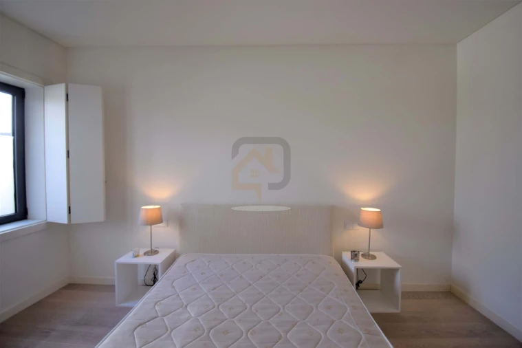 Apartamento T1 para Arrendamento em Misericórdia Foto 8