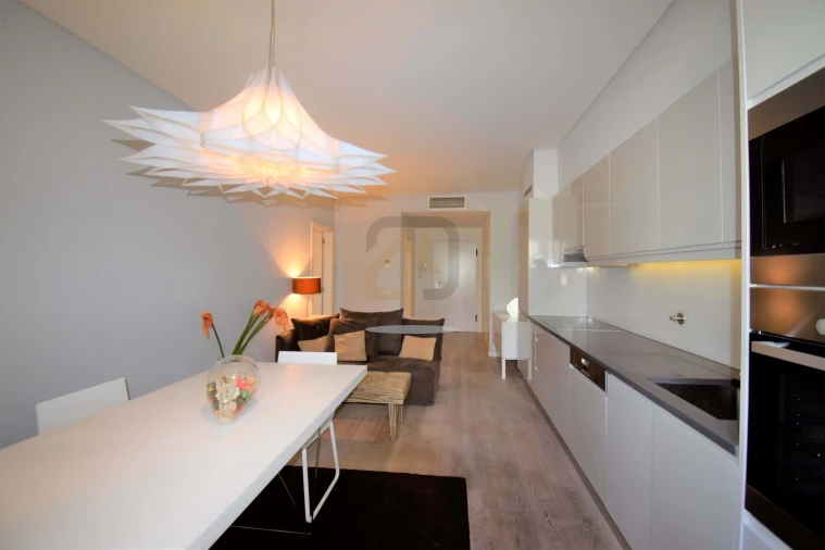 Apartamento T1 para Arrendamento em Misericórdia Foto 2