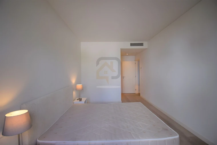 Apartamento T1 para Arrendamento em Misericórdia Foto 9