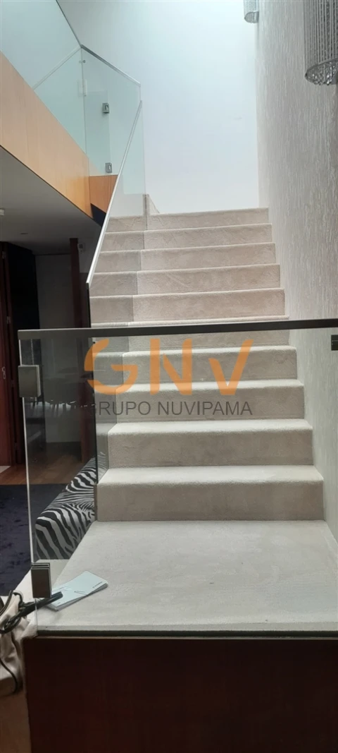 Moradia T4 para Venda em Gulpilhares e Valadares