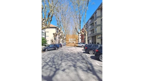 Apartamento T3 para Venda em Aldoar, Foz do Douro e Nevogilde