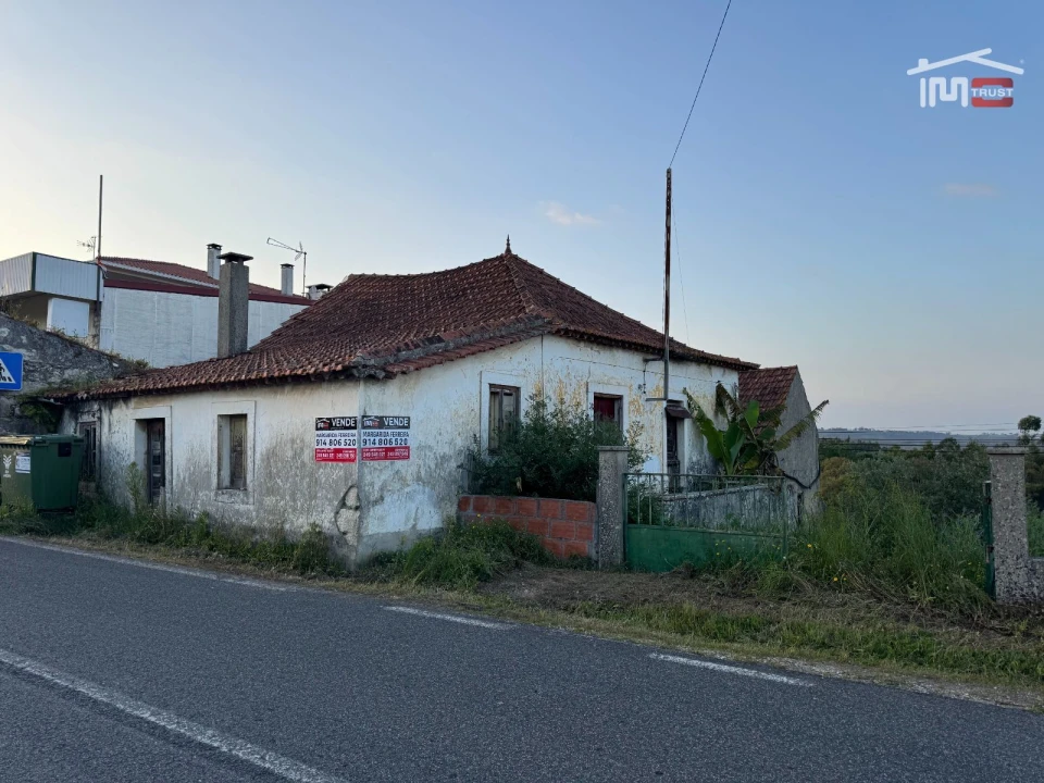 Moradia T3 para Venda em Atouguia Foto 18