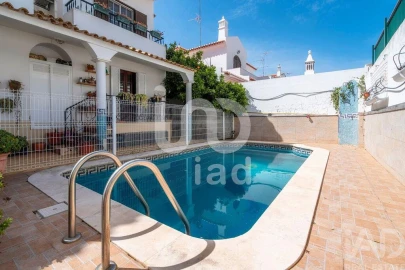 Moradia T4 para Venda em Vila Real de Santo Antonio