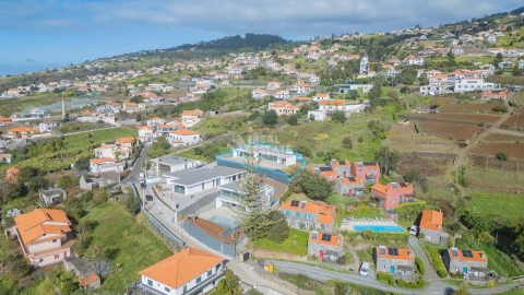 Moradia T4 para Venda em Estreito da Calheta