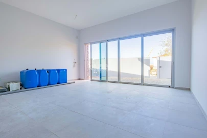 Moradia T4 para Venda em Estreito da Calheta