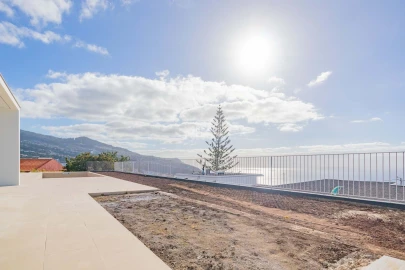 Moradia T4 para Venda em Estreito da Calheta