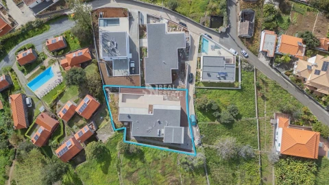 Moradia T4 para Venda em Estreito da Calheta