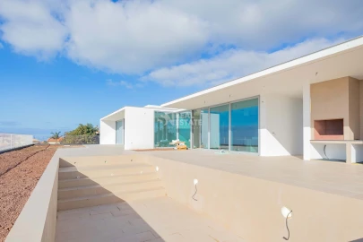 Moradia T4 para Venda em Estreito da Calheta