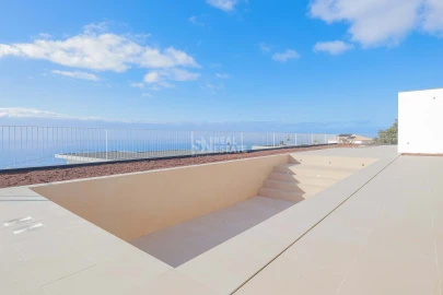 Moradia T4 para Venda em Estreito da Calheta