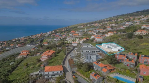 Moradia T4 para Venda em Estreito da Calheta