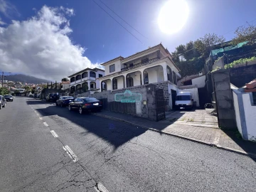 Moradia T5 para Venda em São Roque