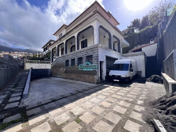 Moradia T5 para Venda em São Roque