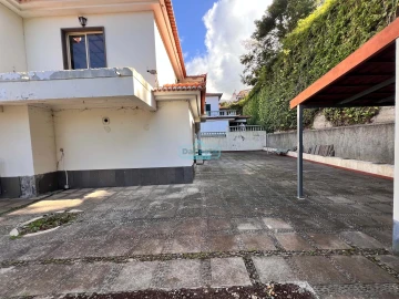 Moradia T5 para Venda em São Roque