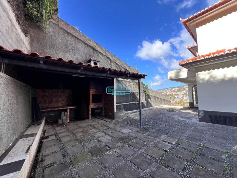 Moradia T5 para Venda em São Roque Foto 11