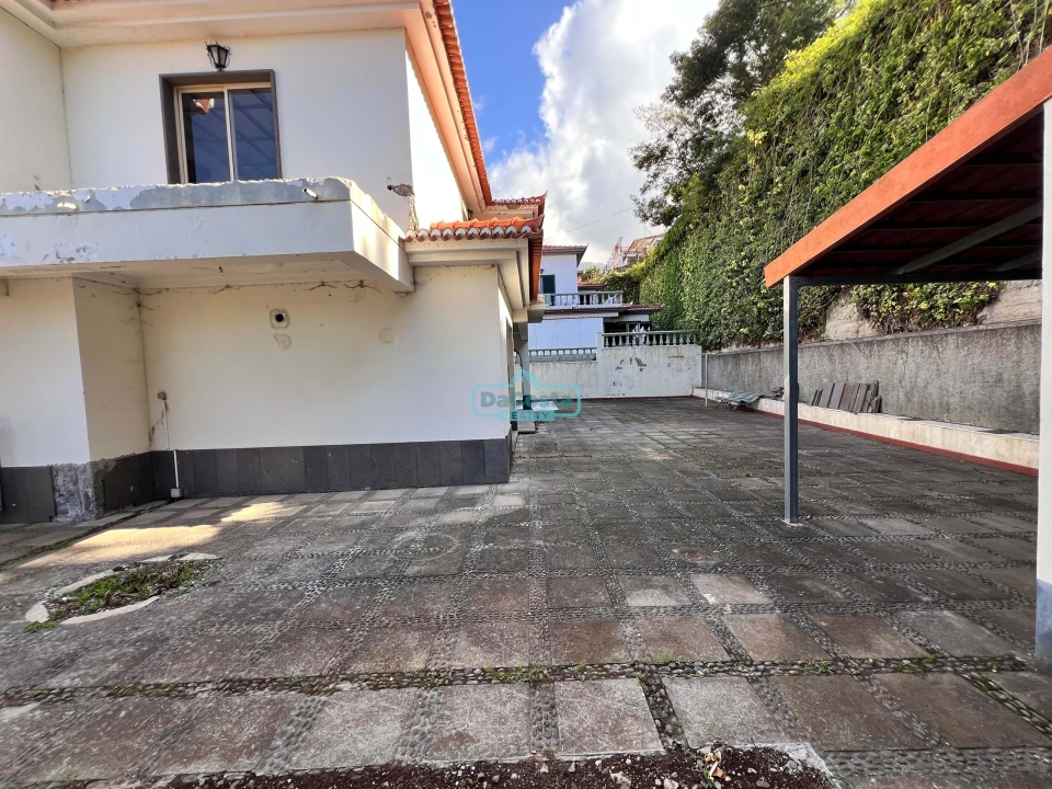 Moradia T5 para Venda em São Roque Foto 14