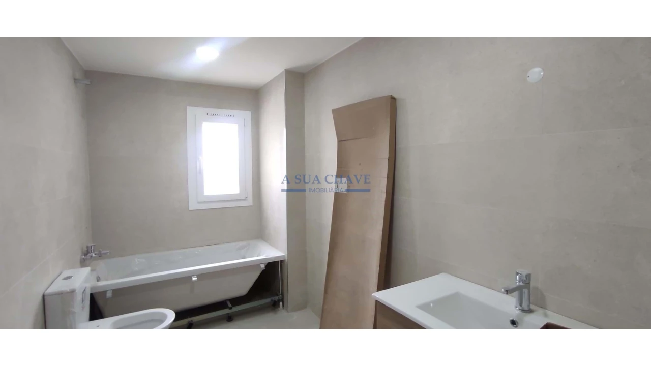 Moradia T4 para Venda em Seixal Foto 25