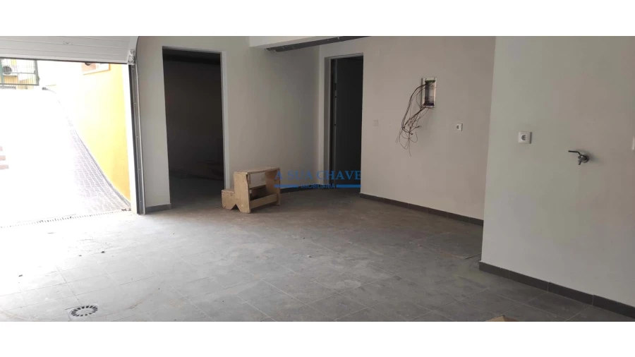 Moradia T4 para Venda em Seixal Foto 32