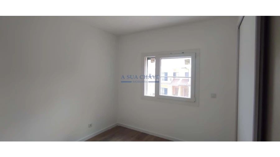 Moradia T4 para Venda em Seixal Foto 35