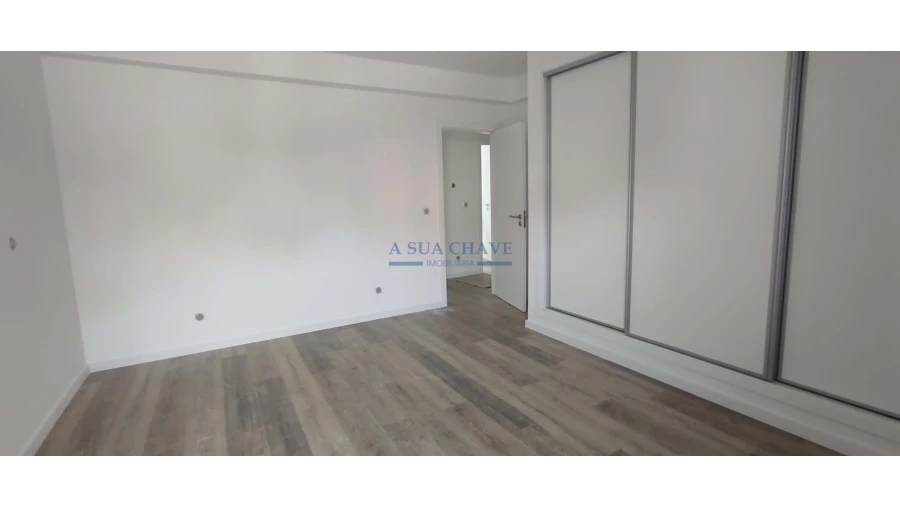 Moradia T4 para Venda em Seixal Foto 21