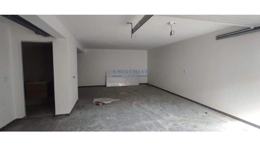 Moradia T4 para Venda em Seixal Foto 38