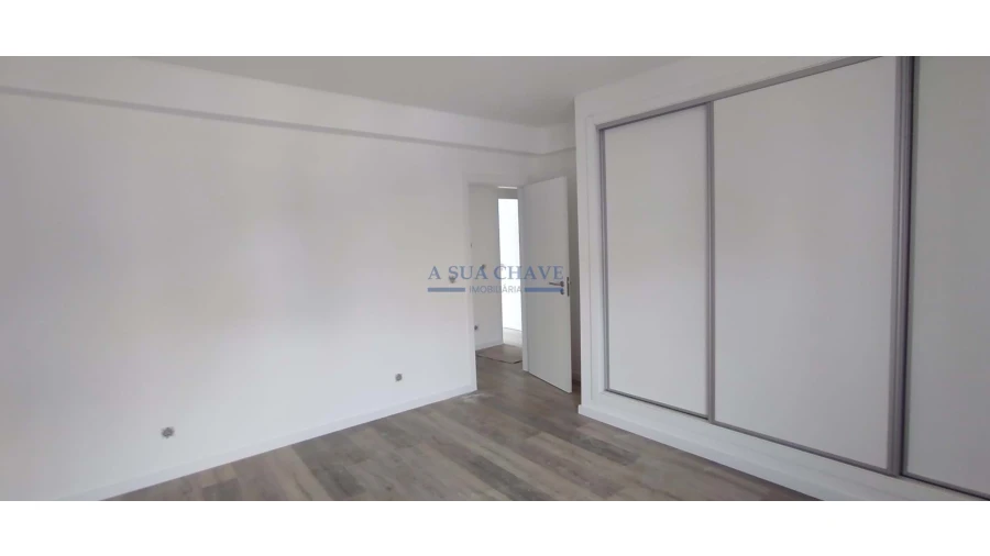 Moradia T4 para Venda em Seixal Foto 27