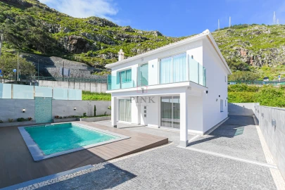 Moradia T4 para Venda em Machico