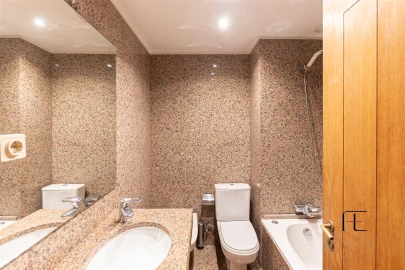 Apartamento T4 para Venda em Aldoar, Foz do Douro e Nevogilde