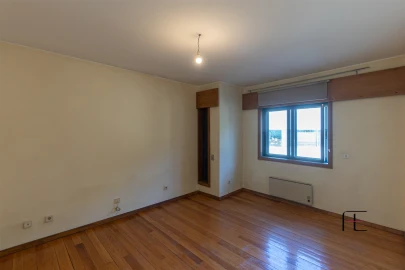 Apartamento T4 para Venda em Aldoar, Foz do Douro e Nevogilde