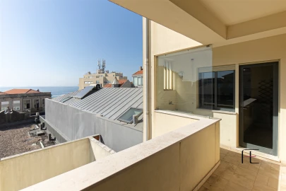 Apartamento T4 para Venda em Aldoar, Foz do Douro e Nevogilde