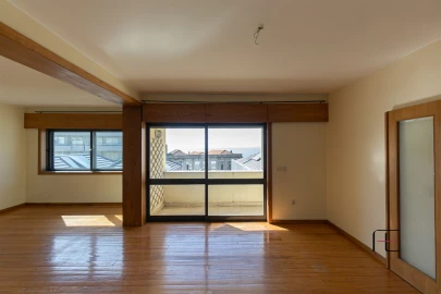 Apartamento T4 para Venda em Aldoar, Foz do Douro e Nevogilde