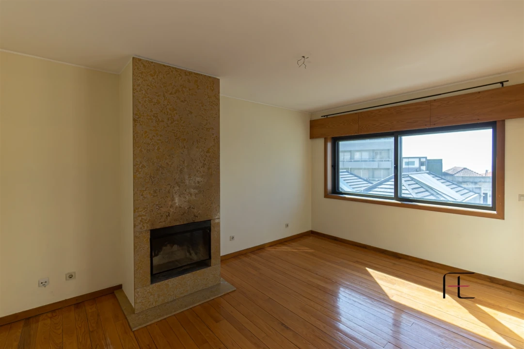 Apartamento T4 para Venda em Aldoar, Foz do Douro e Nevogilde Foto 7