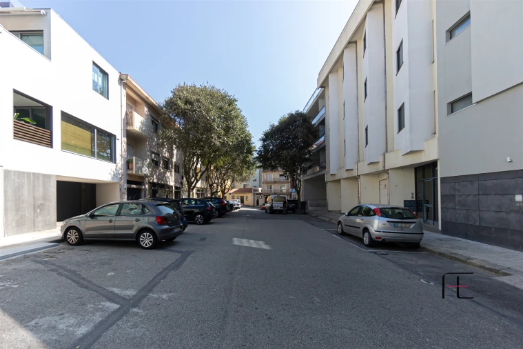 Apartamento T4 para Venda em Aldoar, Foz do Douro e Nevogilde Foto 2