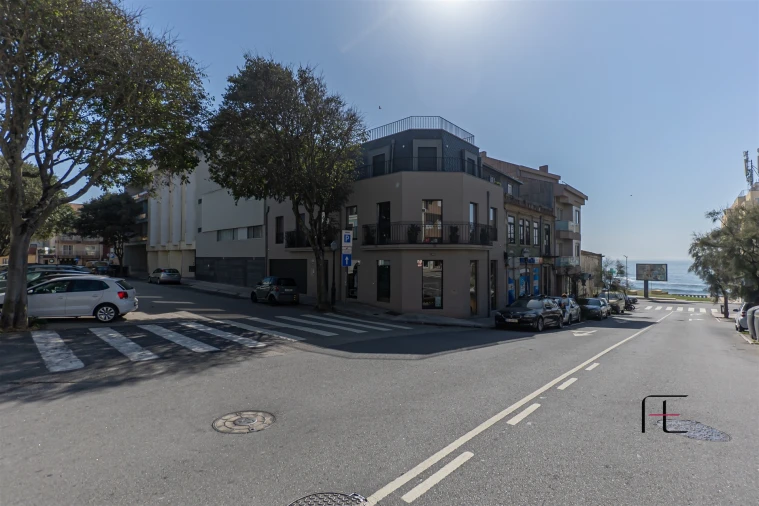 Apartamento T4 para Venda em Aldoar, Foz do Douro e Nevogilde Foto 3
