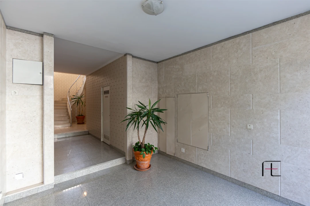 Apartamento T4 para Venda em Aldoar, Foz do Douro e Nevogilde Foto 4