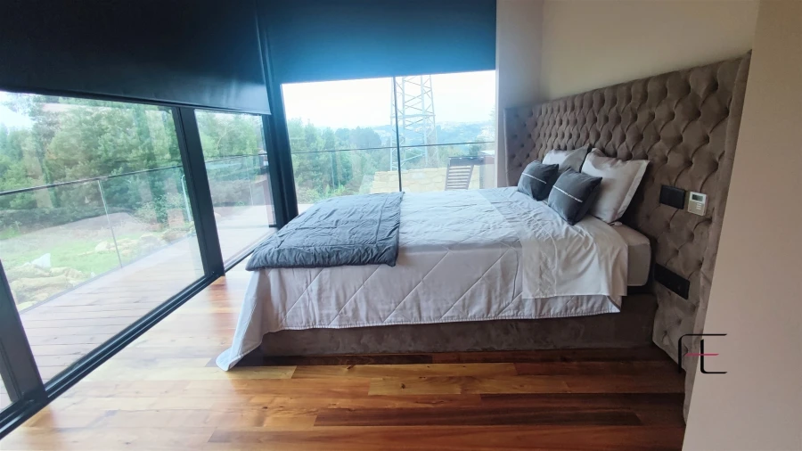 Moradia T4 para Venda em Avintes Foto 9