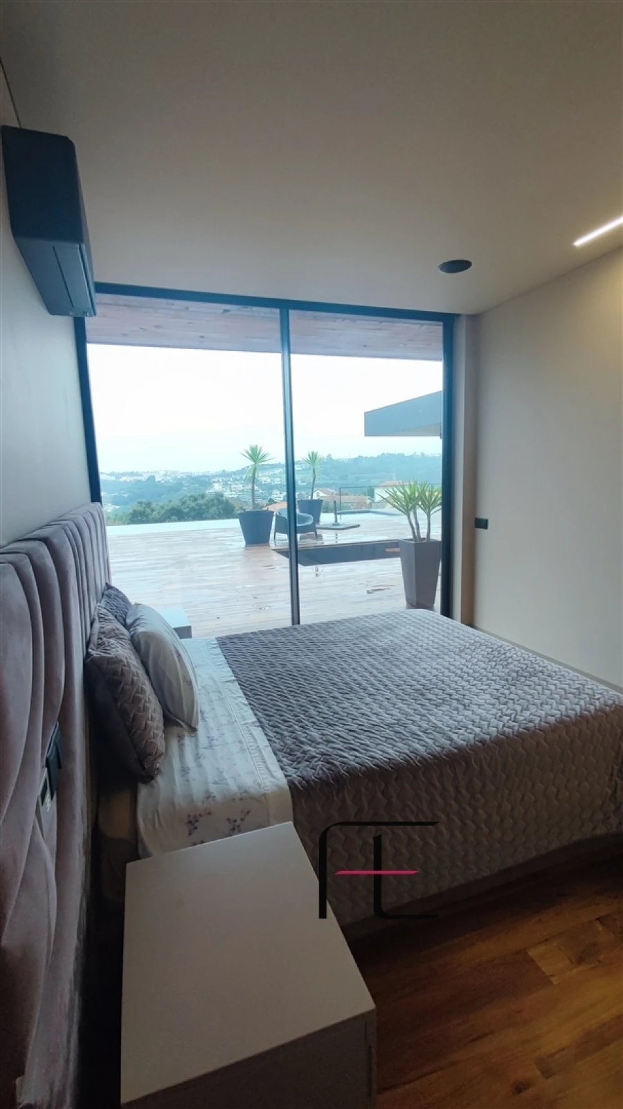 Moradia T4 para Venda em Avintes Foto 18