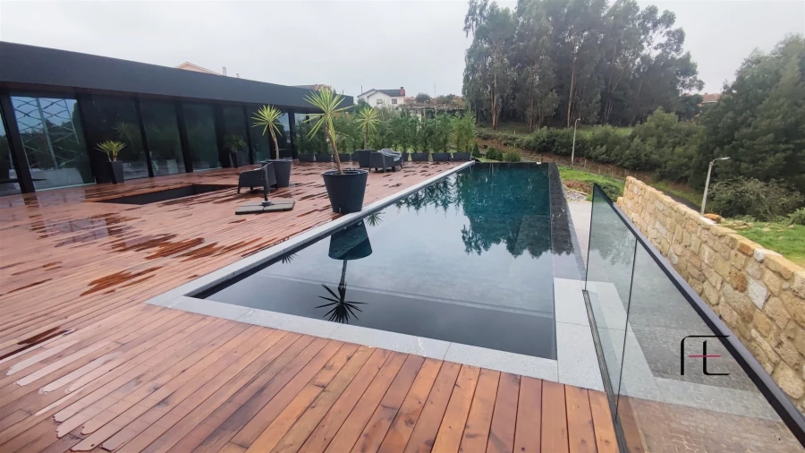 Moradia T4 para Venda em Avintes Foto 32