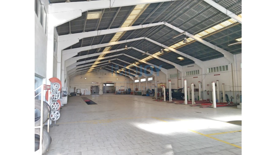 Armazém para Arrendamento em Maceda Foto 2