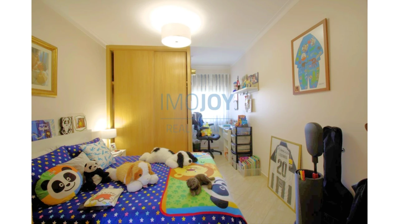 Apartamento T2 para Venda em Portimão Foto 22