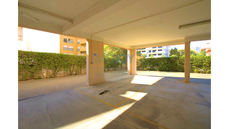 Apartamento T2 para Venda em Portimão Foto 29