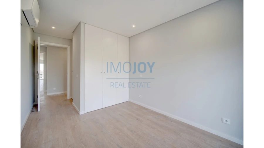 Apartamento T3 para Venda em Carcavelos e Parede Foto 16